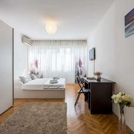Apartman Libra * Split